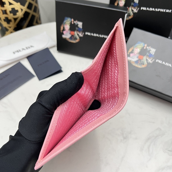 プラダ財布コピー細部ディテール